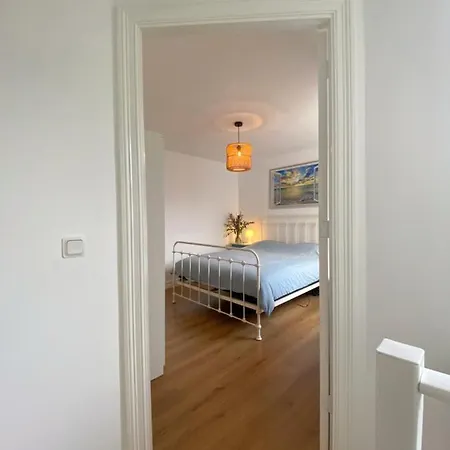 Tussen Tulp & Zee Lägenhet *