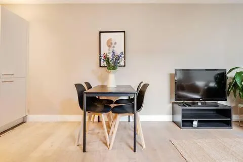 Apartment Tussen Tulp & Zee *